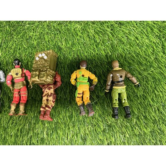Vintage Military Style Action Figures Lot of 7 Loose 3.75" Military Collection - Picture 9 of 9
